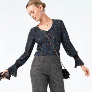 Cabi Womens 3763 Shadow Leaf Blouse Size S Teal Black‎ V-Neck Bell Sleeve Top
